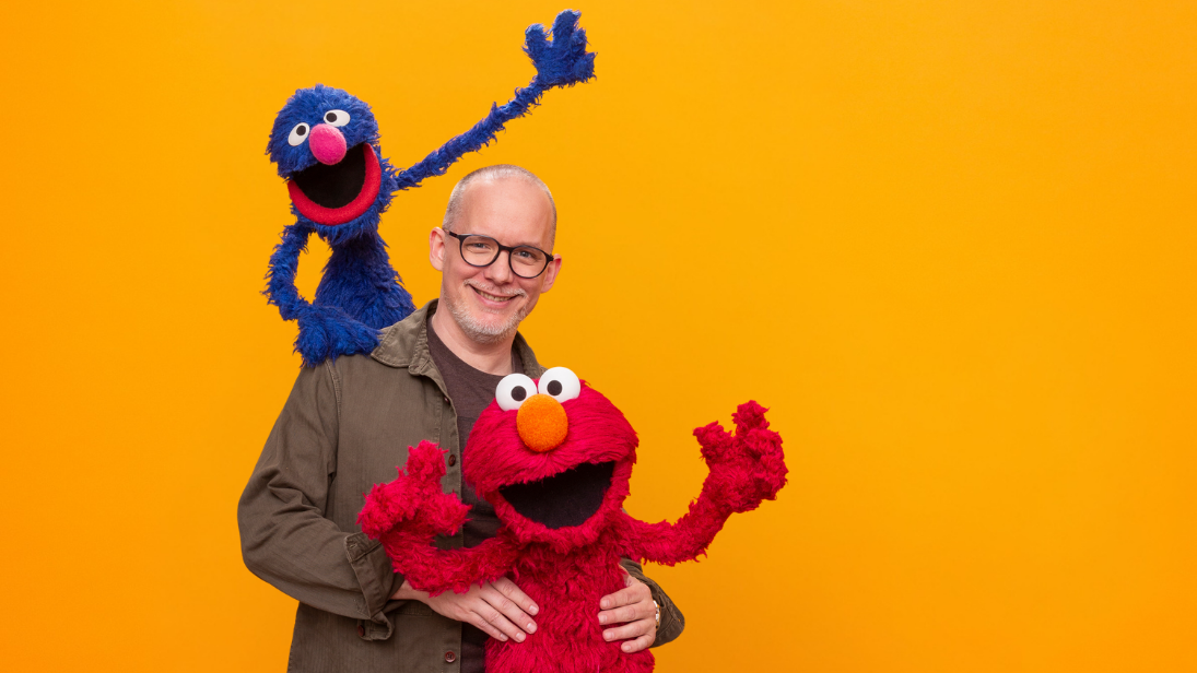 Martin Reinl mit Elmo und Grobi aus der Sesamstraße. ©Danny Frede